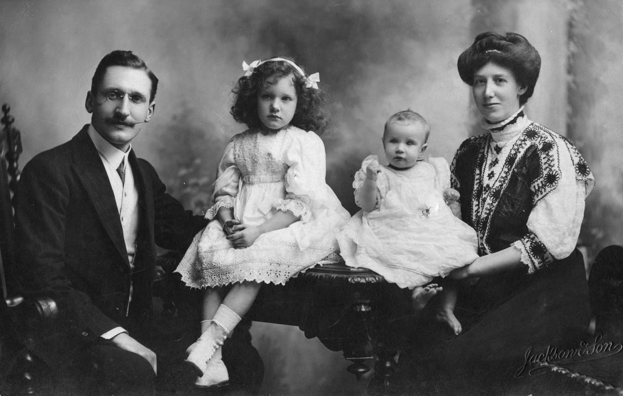 Portret rodzinny, ok. 1900- ok. 1910 autorstwa Unbekannt