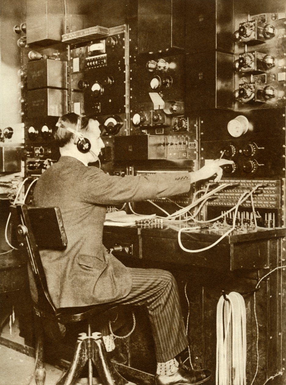 Pierwsza transatlantycka rozmowa telefoniczna z Londynu do Nowego Jorku, 7 marca 1926, 1935. autorstwa Unbekannt