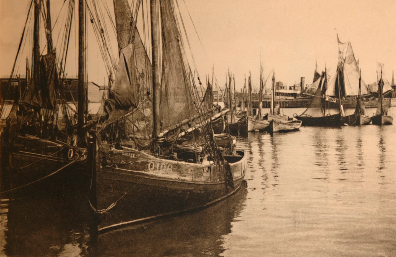 Łodzie rybackie, ok. 1928 r. autorstwa Unbekannt