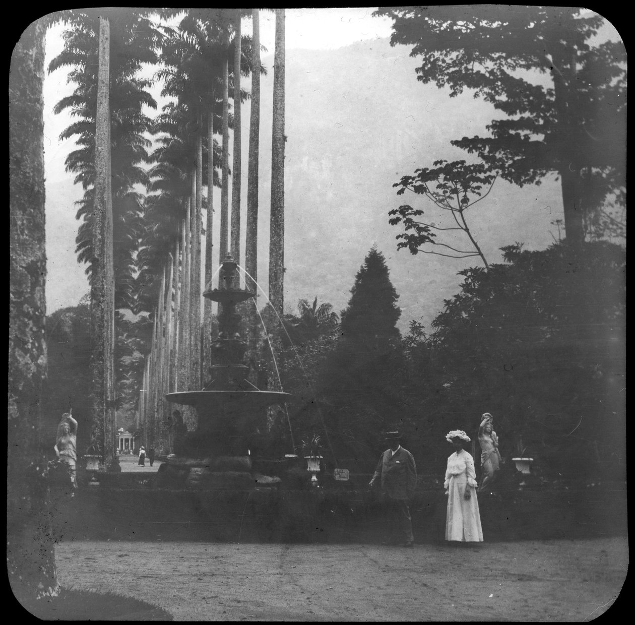 Fontanna Muz, Ogród Botaniczny Rio de Janeiro, Brazylia, koniec XIX lub początek XX wieku autorstwa Unbekannt