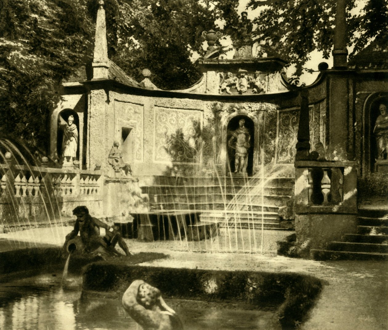 Fontanny, Pałac Hellbrunn, Salzburg, Austria, c1935. autorstwa Unbekannt