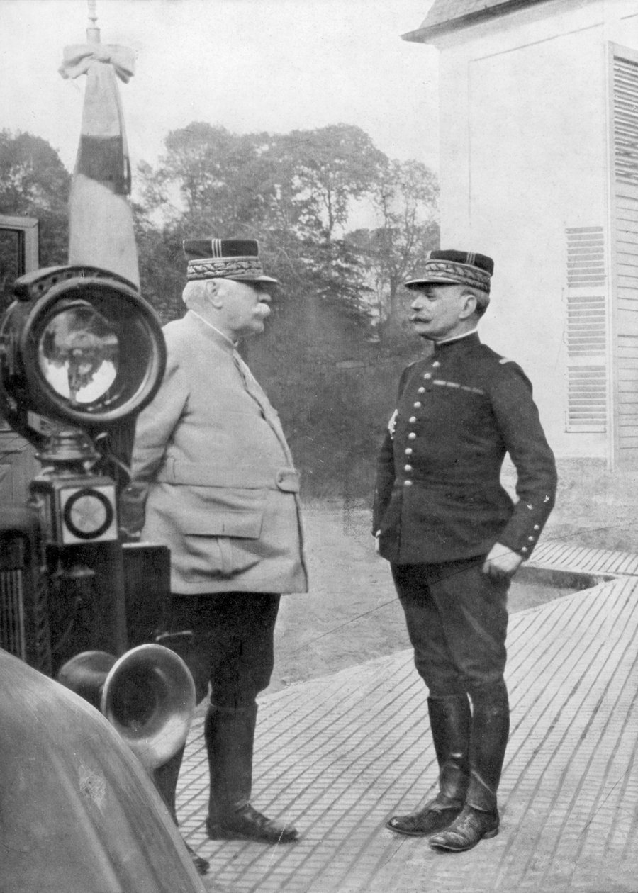 Francuscy generałowie I wojny światowej Joseph Joffre i Ferdinand Foch, Flandria, 1914 autorstwa Unbekannt