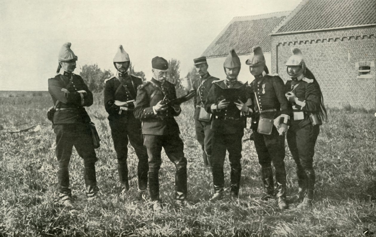Francuscy oficerowie sztabowi w konsultacji, 1914, 1919. autorstwa Unbekannt