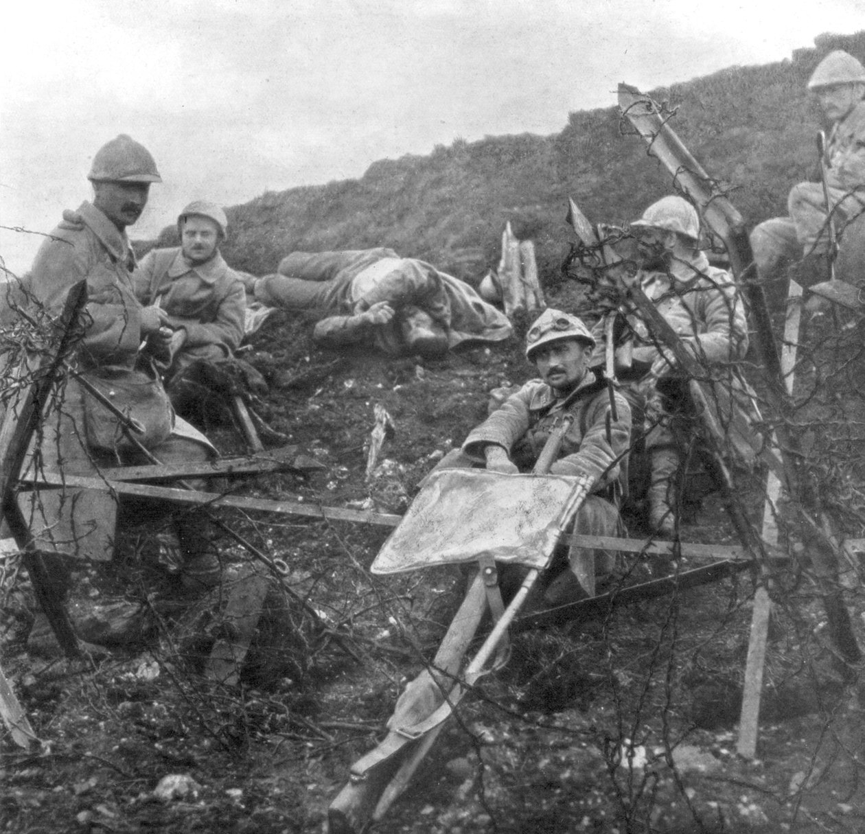 Wojska francuskie po zdobyciu Souchez, Pas-de-Calais, Francja, 28 października 1915 autorstwa Unbekannt