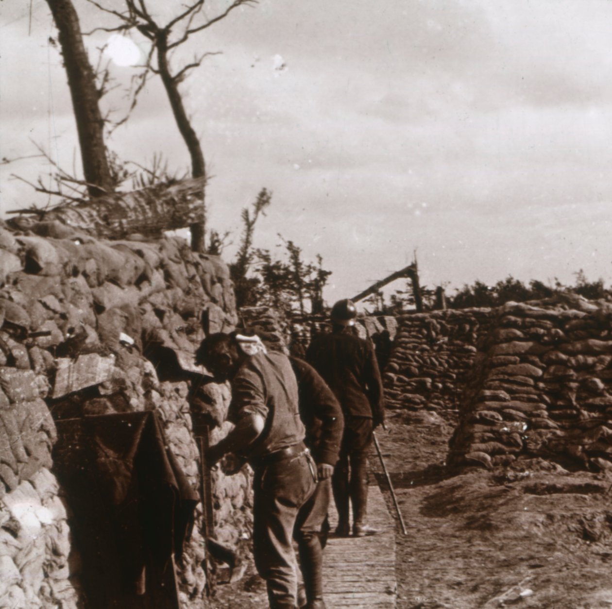 Linia frontu, Diksmuide, Belgia, c1914-c1918 autorstwa Unbekannt