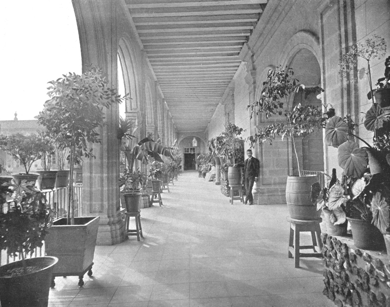 Galeria Szkoły La Paz Vizcainas, Mexico City, Meksyk, ok. 1900. autorstwa Unbekannt