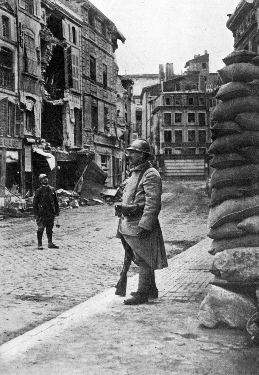 Garnizon francuskich żołnierzy i strażaków, Verdun, Francja, I wojna światowa, 1916, c1920 autorstwa Unbekannt