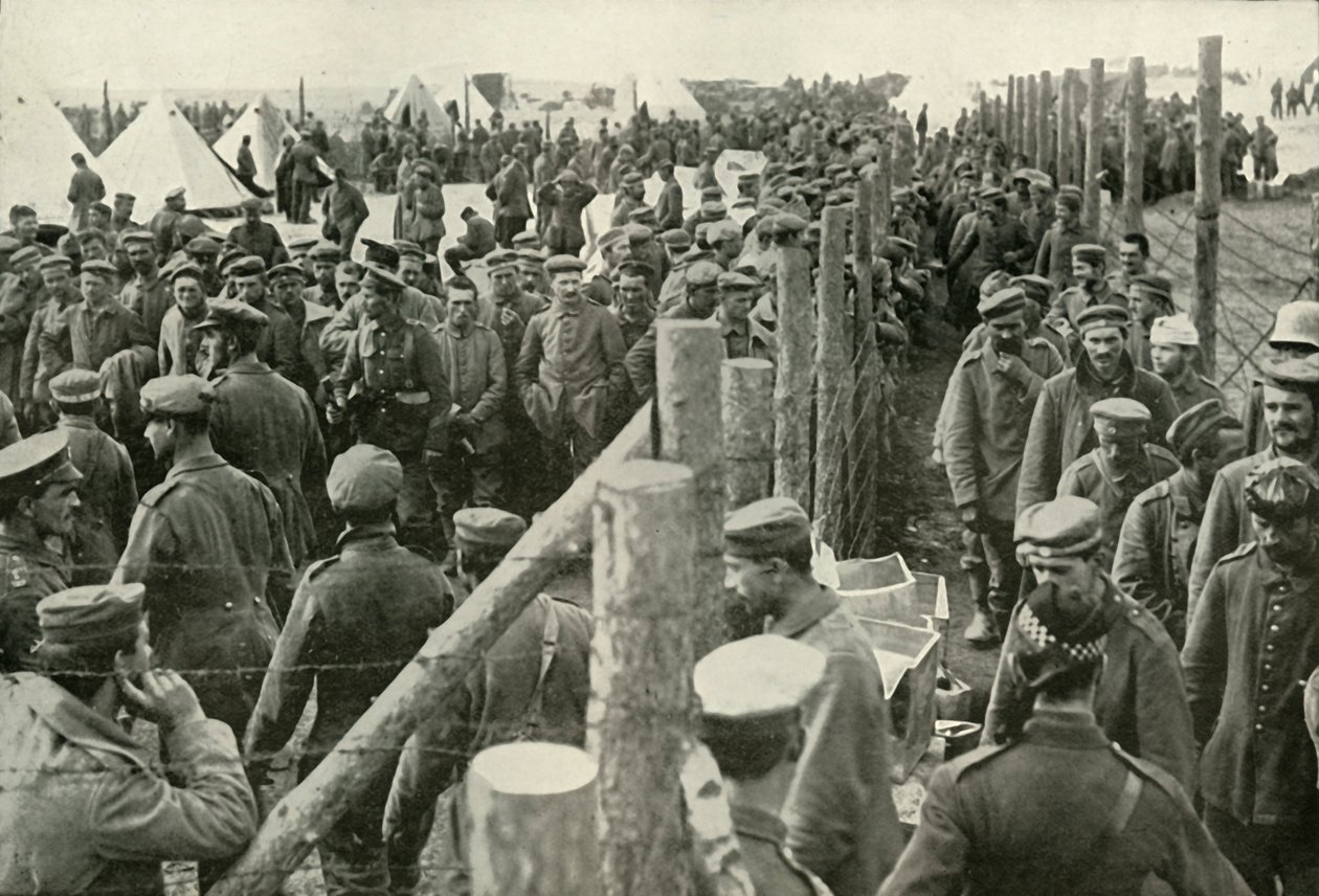 Więźniowie niemieccy wchodzący do klatek, 1919. autorstwa Unbekannt