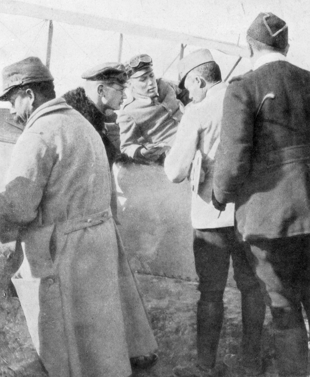 Niemieccy lotnicy zestrzeleni przez francuskiego asa Jeana Navarre, 1916 autorstwa Unbekannt