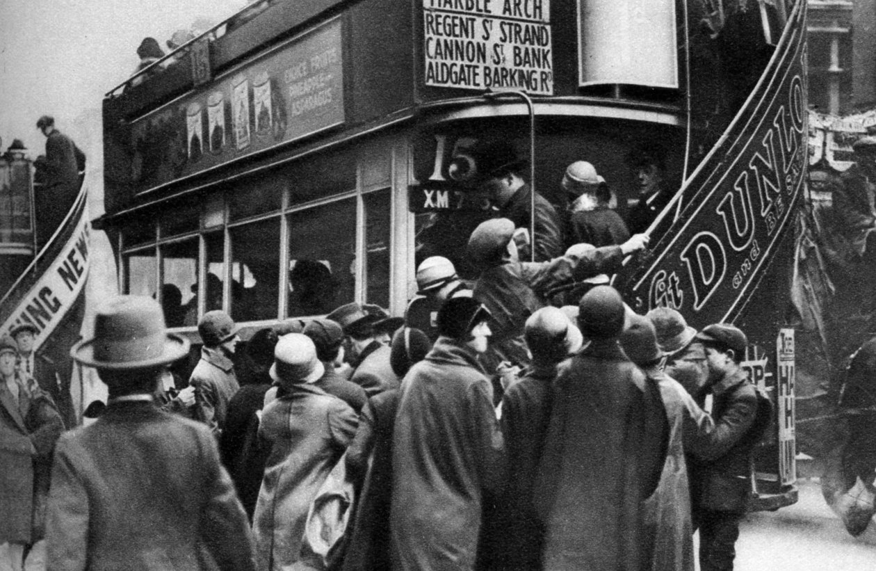 Wsiadanie do autobusu w Ludgate Hill, Londyn, 1926-1927 autorstwa Unbekannt
