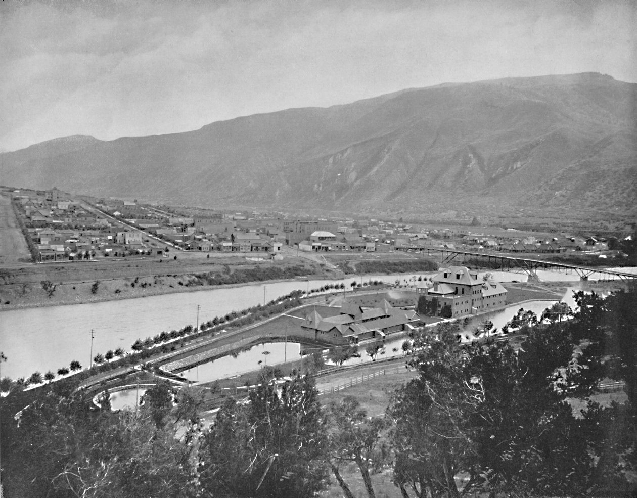 Glenwood Springs and Bath-House, Kolorado, ok. 1897. autorstwa Unbekannt