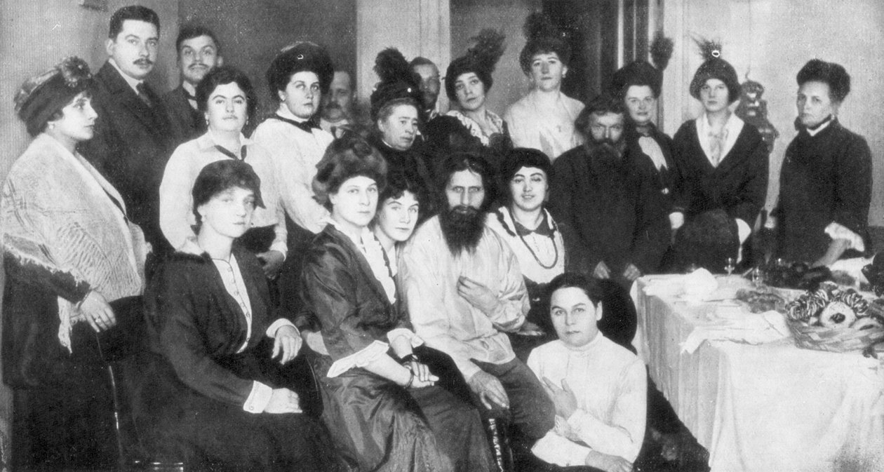 Grigori Rasputin i grupa kobiet, 1917 autorstwa Unbekannt