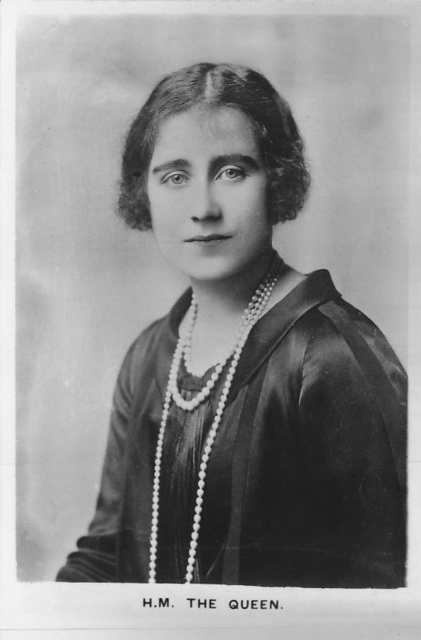HM Królowa Elżbieta, Królowa Matka, 1937 autorstwa Unbekannt
