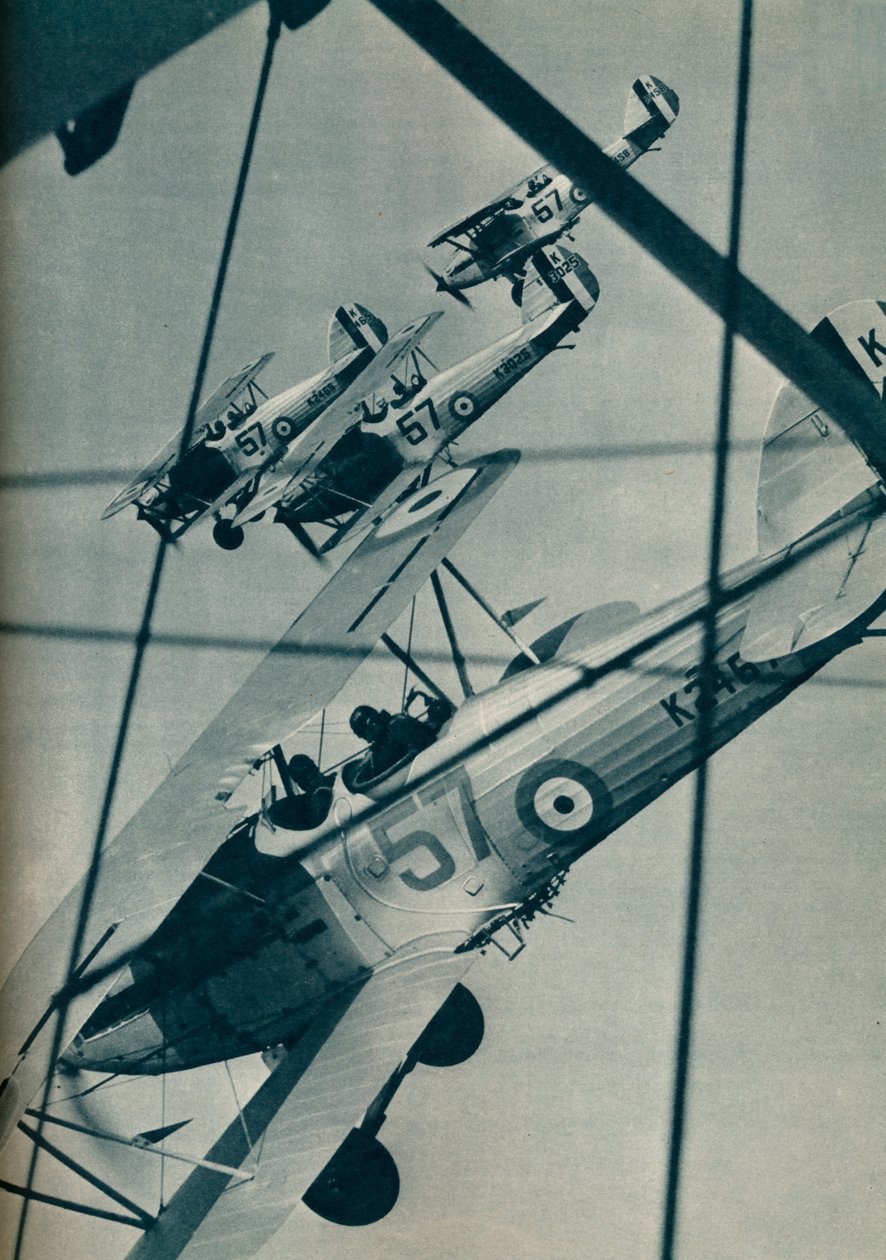 Dwupłatowce Hawker Hart lecące w szyku, c1936 c1937 autorstwa Unbekannt