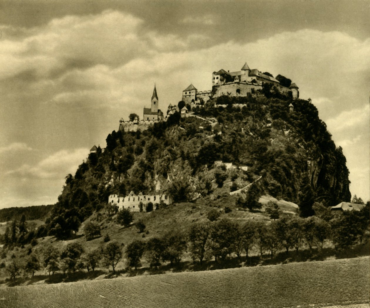 Zamek Hochosterwitz, Karyntia, Austria, c1935. autorstwa Unbekannt