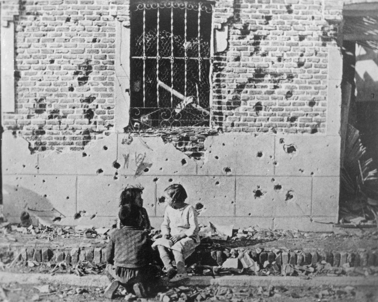 Bezdomne dzieci, Barcelona, Katalonia, Hiszpania, hiszpańska wojna domowa, c1936-c1939 autorstwa Unbekannt