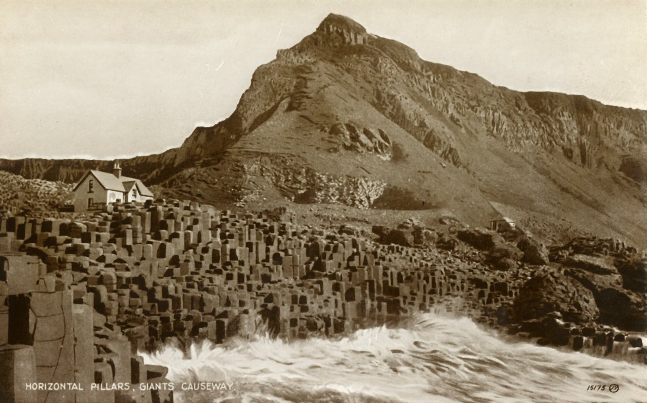 Poziome filary, Giants Causeway, koniec XIX-początek XX wieku. autorstwa Unbekannt