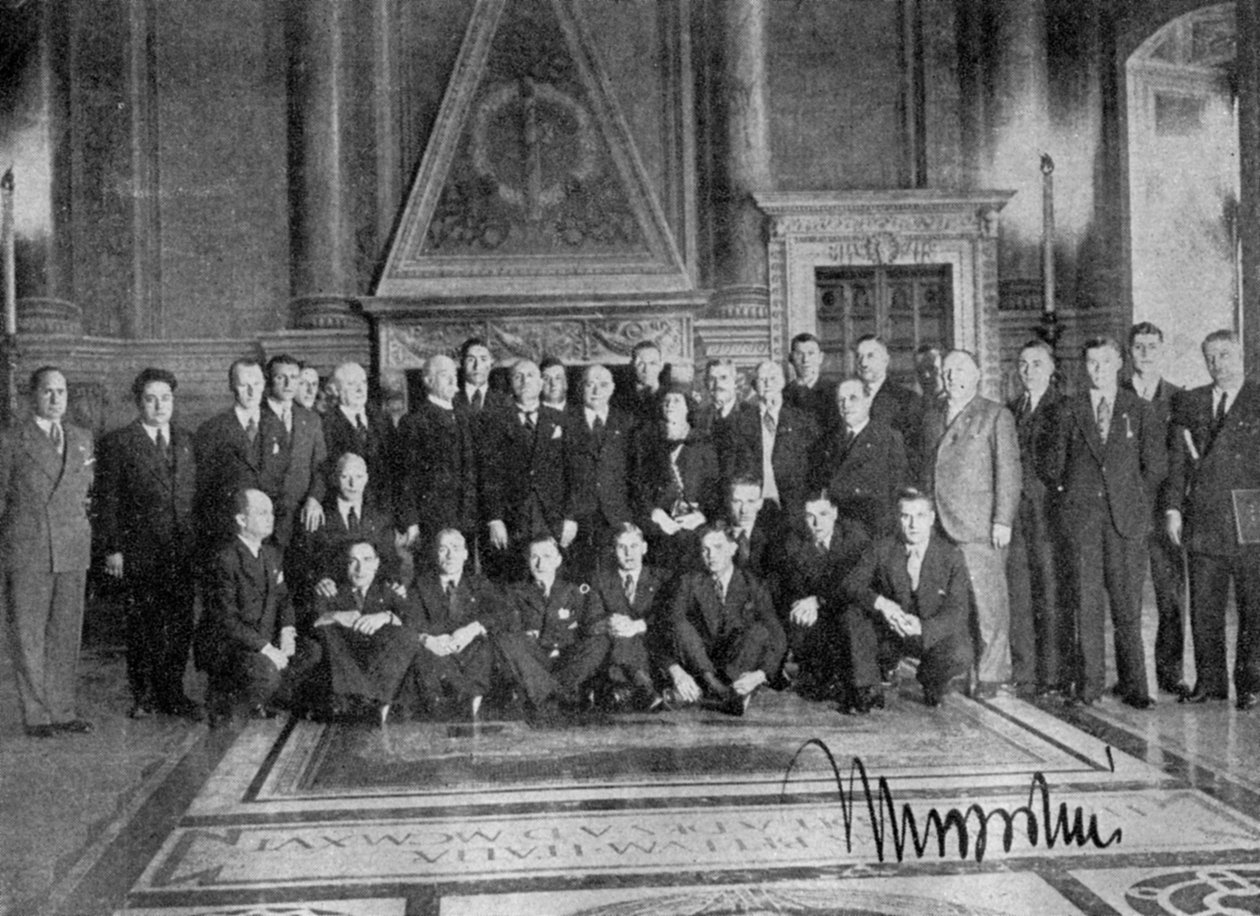 Pozy Il Duce, wycieczka po FA, Palazzo di Venezia, Rzym, Włochy, 1933 autorstwa Unbekannt