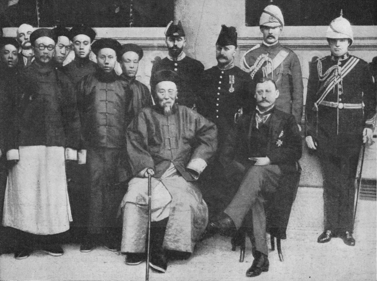 W Far Cathay - Ciekawa grupa w Hongkongu, zrobiona przed wyjazdem Li Hung do Pekinu, 1900 autorstwa Unbekannt