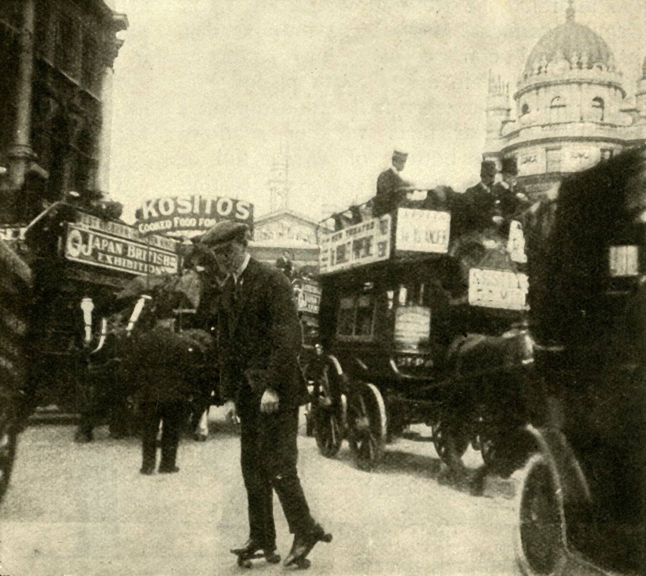 W gęstym ruchu pod Dworkiem, 1910 r. autorstwa Unbekannt