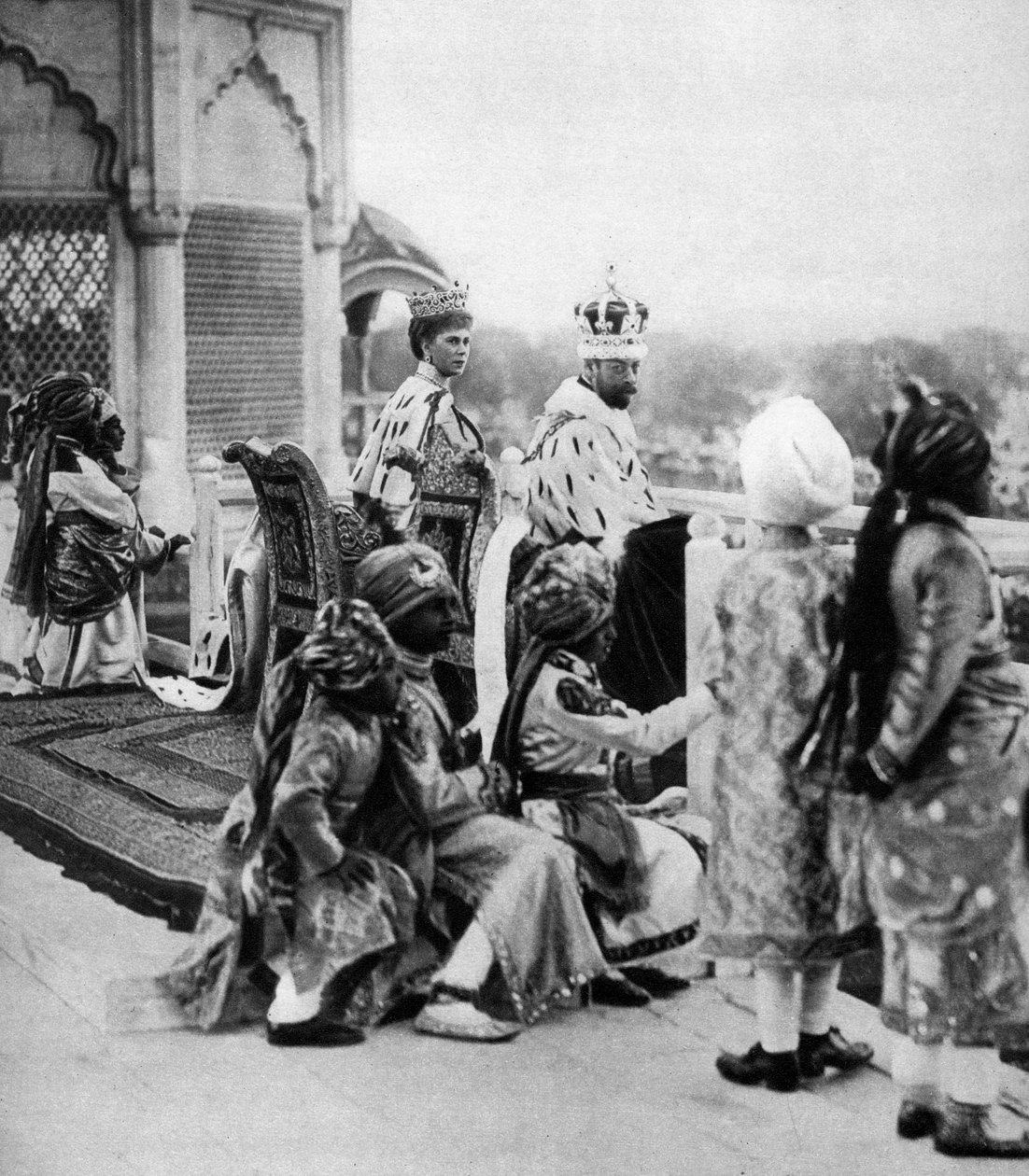 Książęce strony Indii, Jerzy V i Królowa Maja w Delhi, 1911, 1935 autorstwa Unbekannt