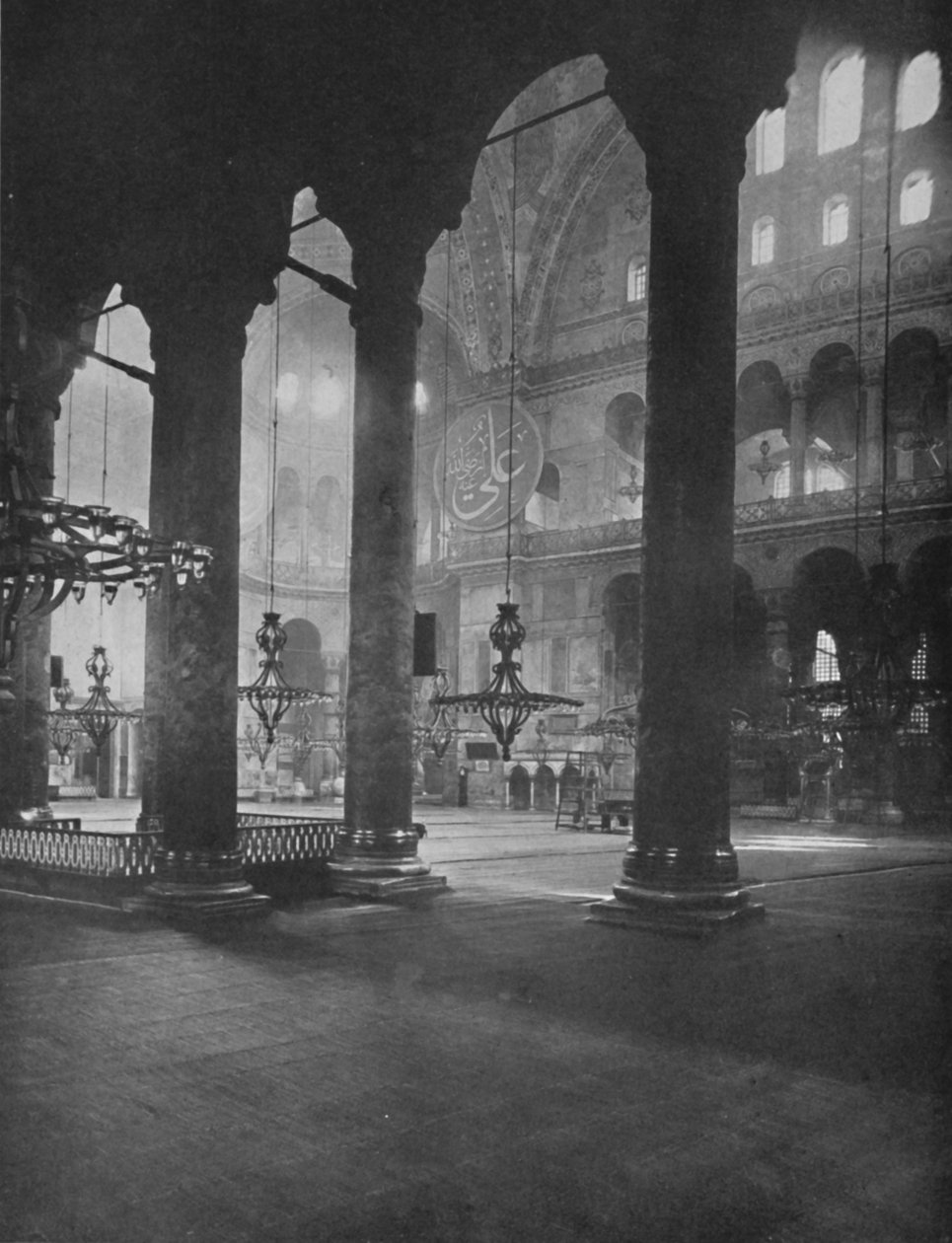 Wnętrze Santa Sophia, 1913 autorstwa Unbekannt