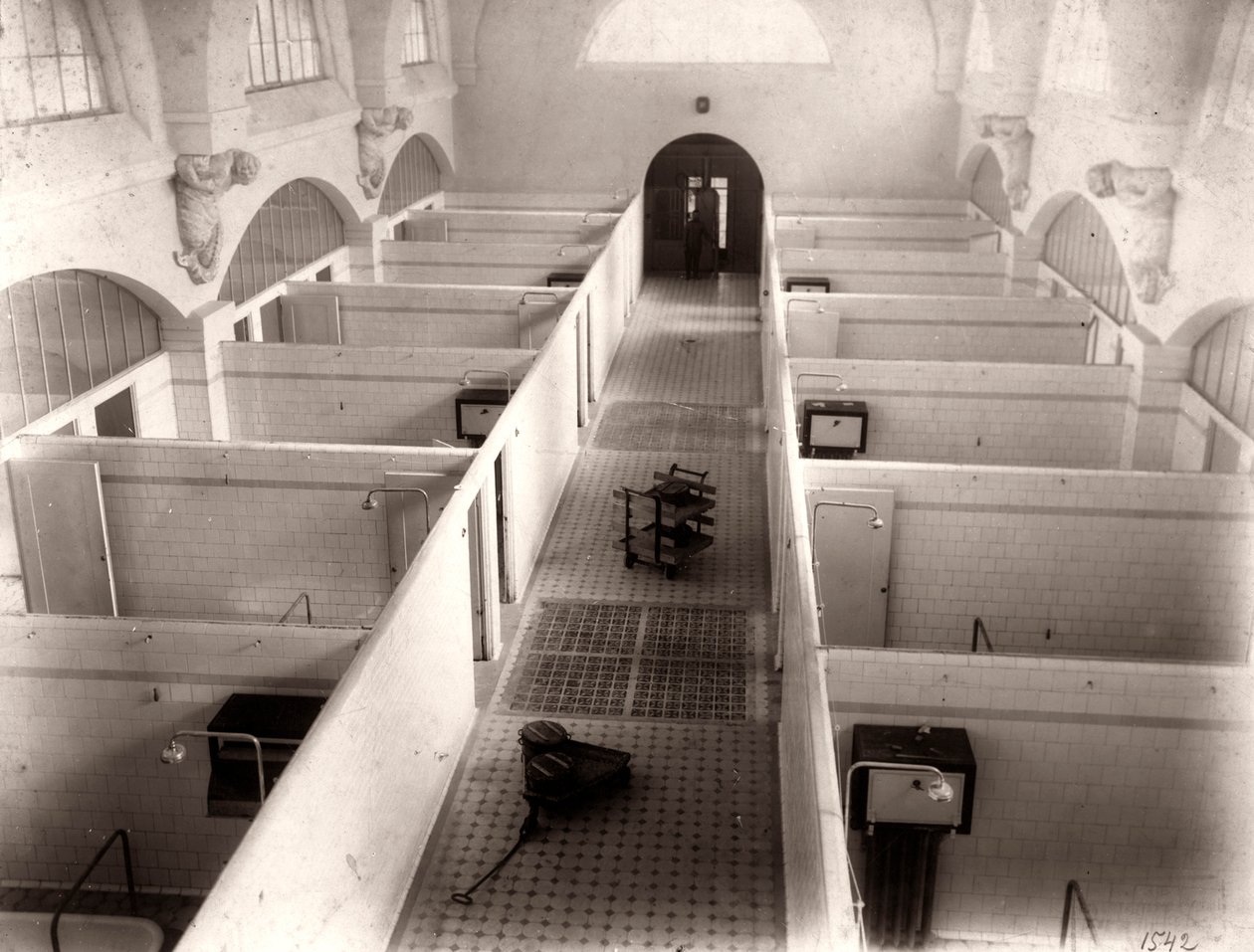 Widok wnętrza Kliniki Balneoterapii, Mineralne Wody, Rosja, lata 1910 autorstwa Unbekannt