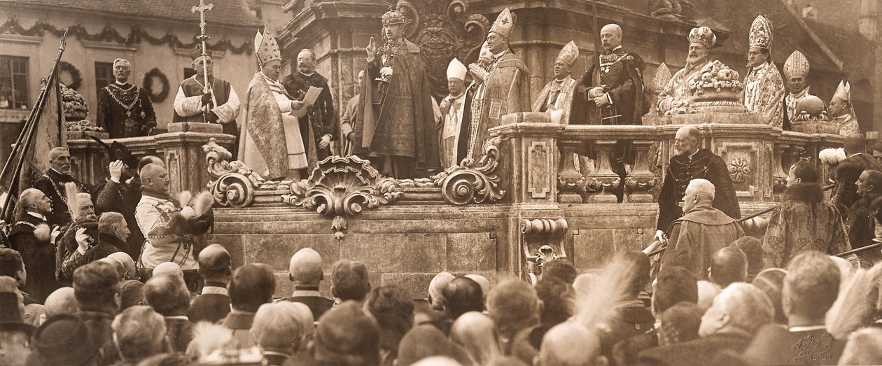 Król Karol IV składa przysięgę koronacyjną w Budapeszcie 30 grudnia 1916, 1916. autorstwa Unbekannt