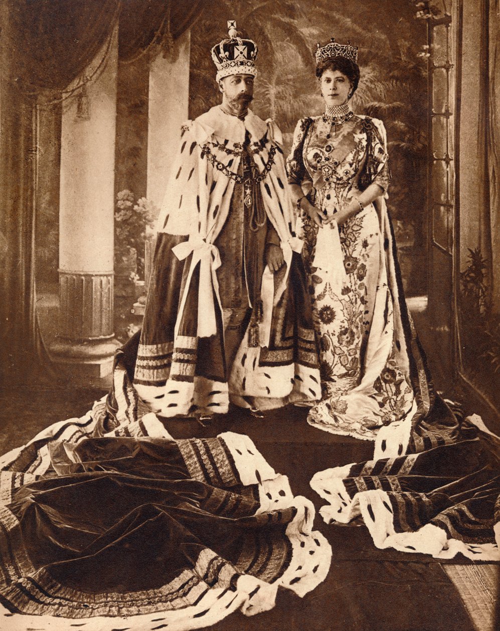 Król Jerzy V i królowa Maria ukoronowani i odziani w Delhi Durbar, 1911 1935. autorstwa Unbekannt