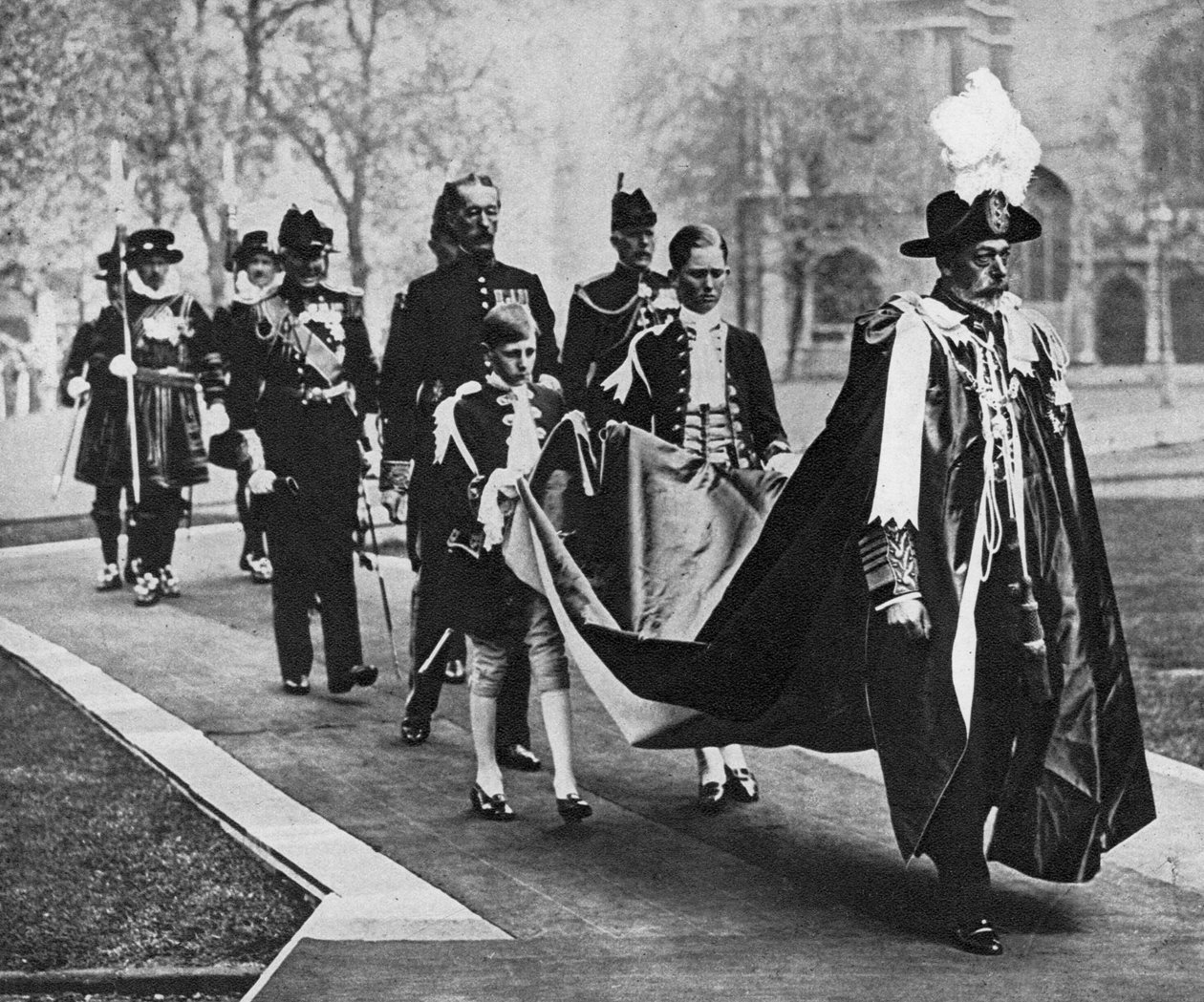 Król Jerzy V w szatach jako władca Zakonu Łaźni, ok. 1930 autorstwa Unbekannt