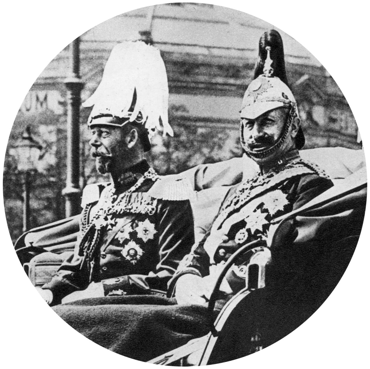 Król Wielkiej Brytanii Jerzy V i cesarz niemiecki, Berlin, 1913 autorstwa Unbekannt