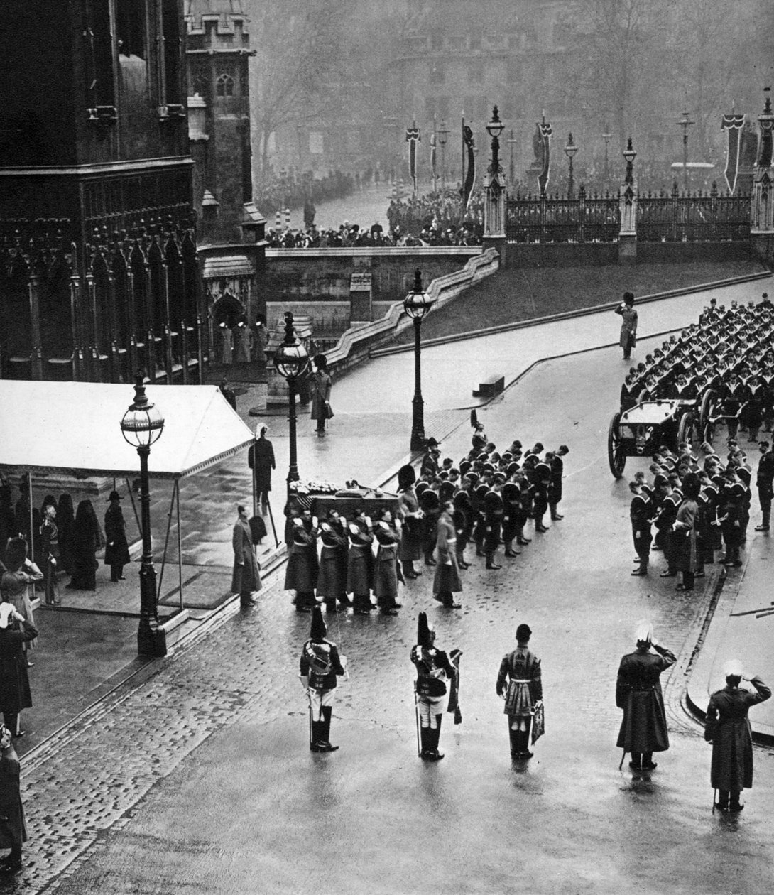 Formacja konduktu pogrzebowego króla Jerzego V w Westminster Hall, Londyn, 1936 autorstwa Unbekannt