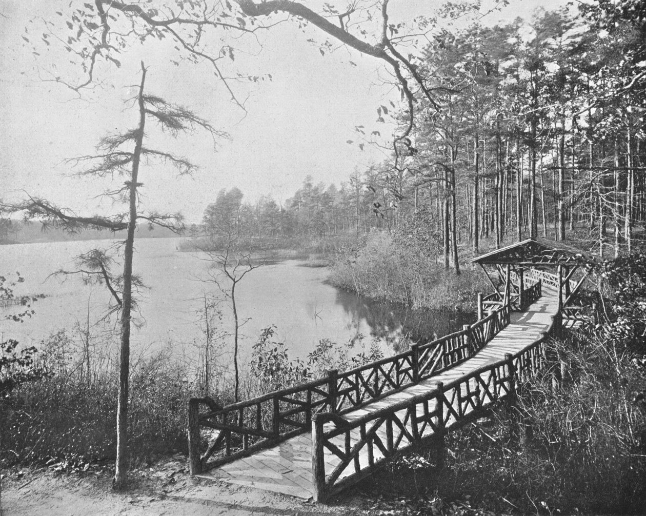 Kissing Bridge, Lakewood, New Jersey, USA, ok. 1900. autorstwa Unbekannt