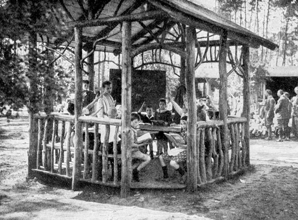 Nauka w lesie Charlottenburg, Berlin, Niemcy, 1922 autorstwa Unbekannt