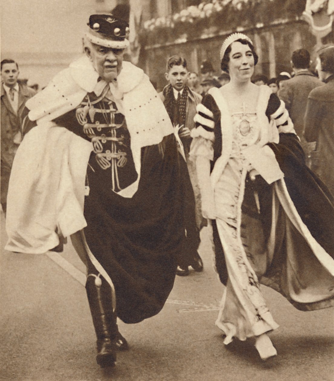 Lord i Lady Armstrong, 12 maja 1937 autorstwa Unbekannt