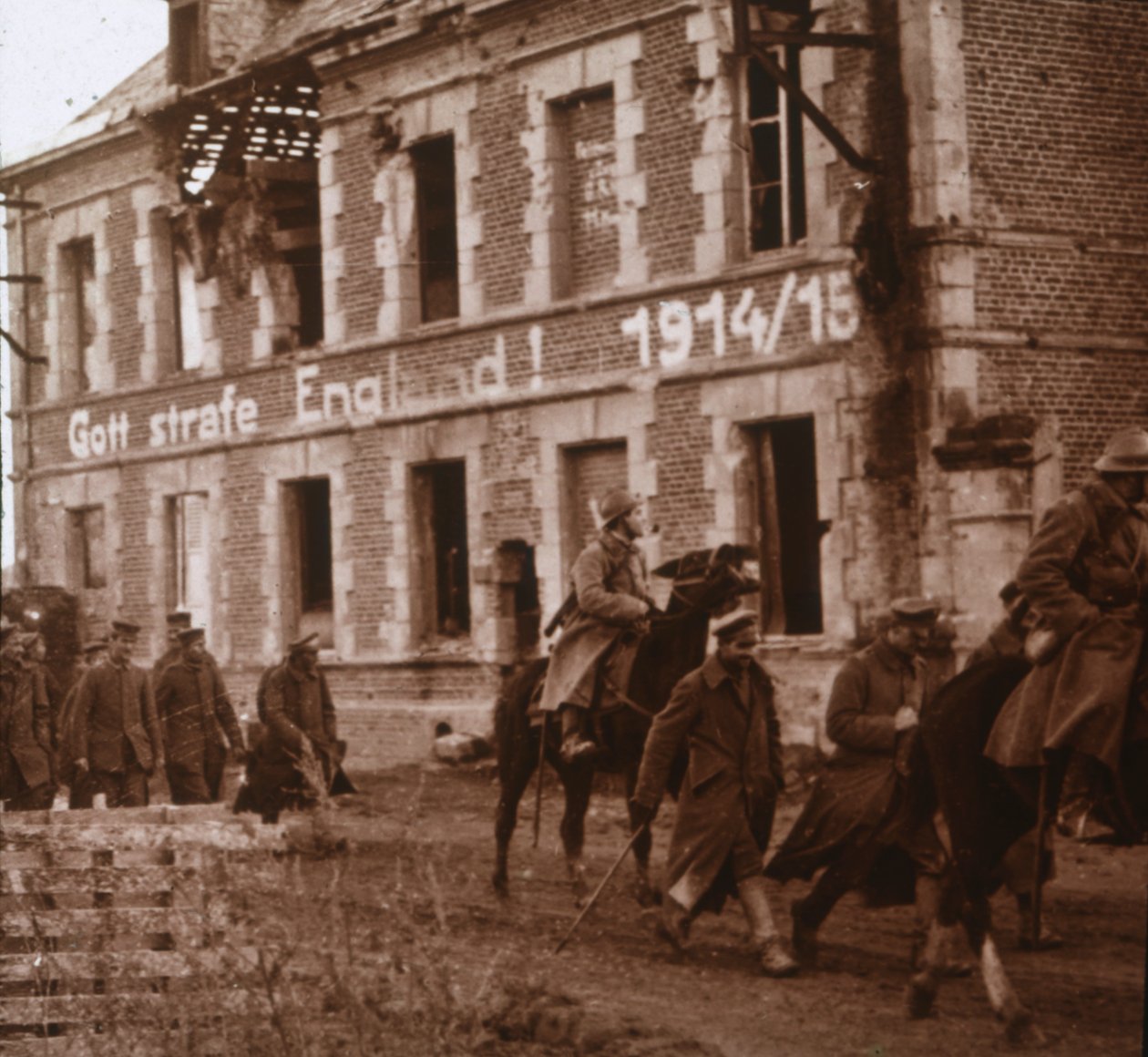 Niech Bóg ukarze Anglię, Bucy-le-Long, północna Francja, c1914-c1918 autorstwa Unbekannt