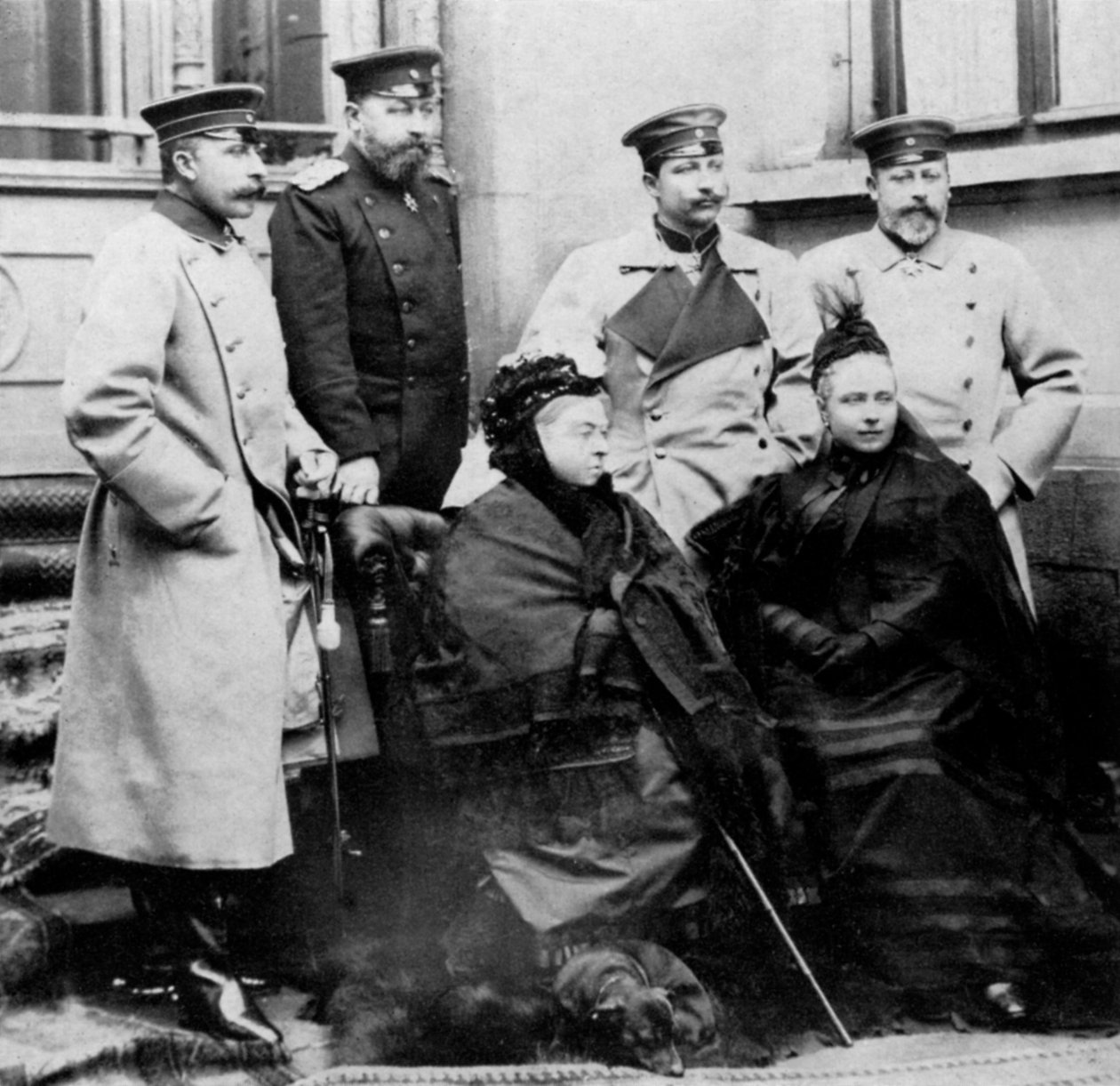 Członkowie rodziny królewskiej w Coburg, Niemcy, kwiecień 1894 1964 autorstwa Unbekannt