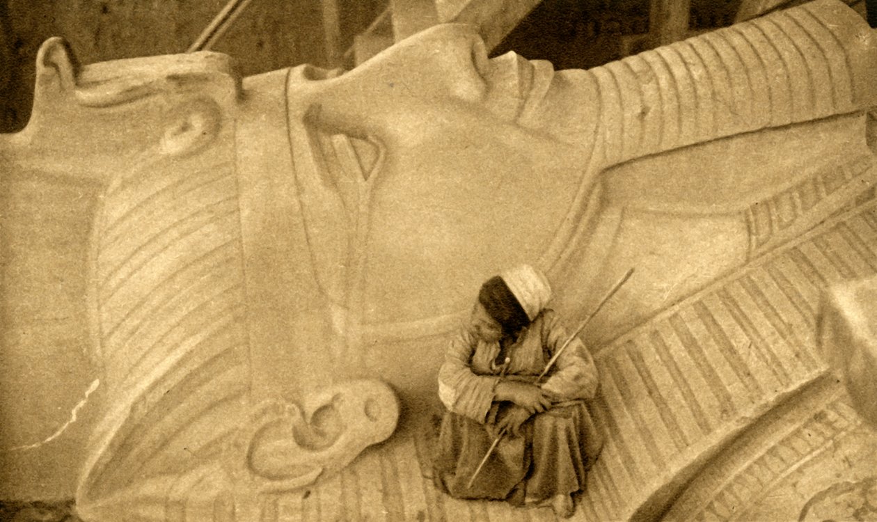 Memphis - Głowa Statuy Ramzesa II, c1918-c1939. autorstwa Unbekannt