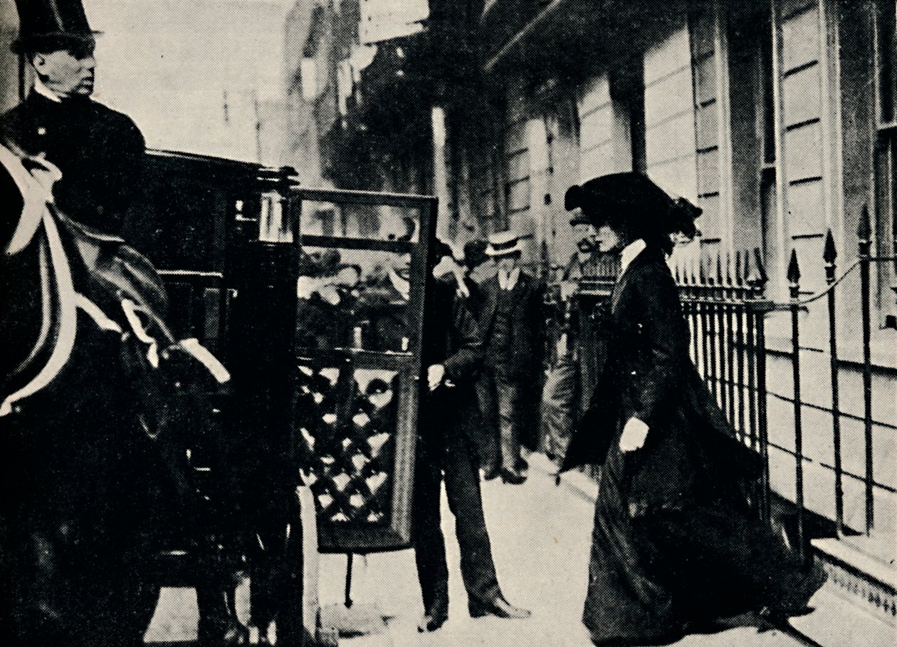 Pan Churchill wyjeżdża na miesiąc miodowy, 1908, 1945. autorstwa Unbekannt