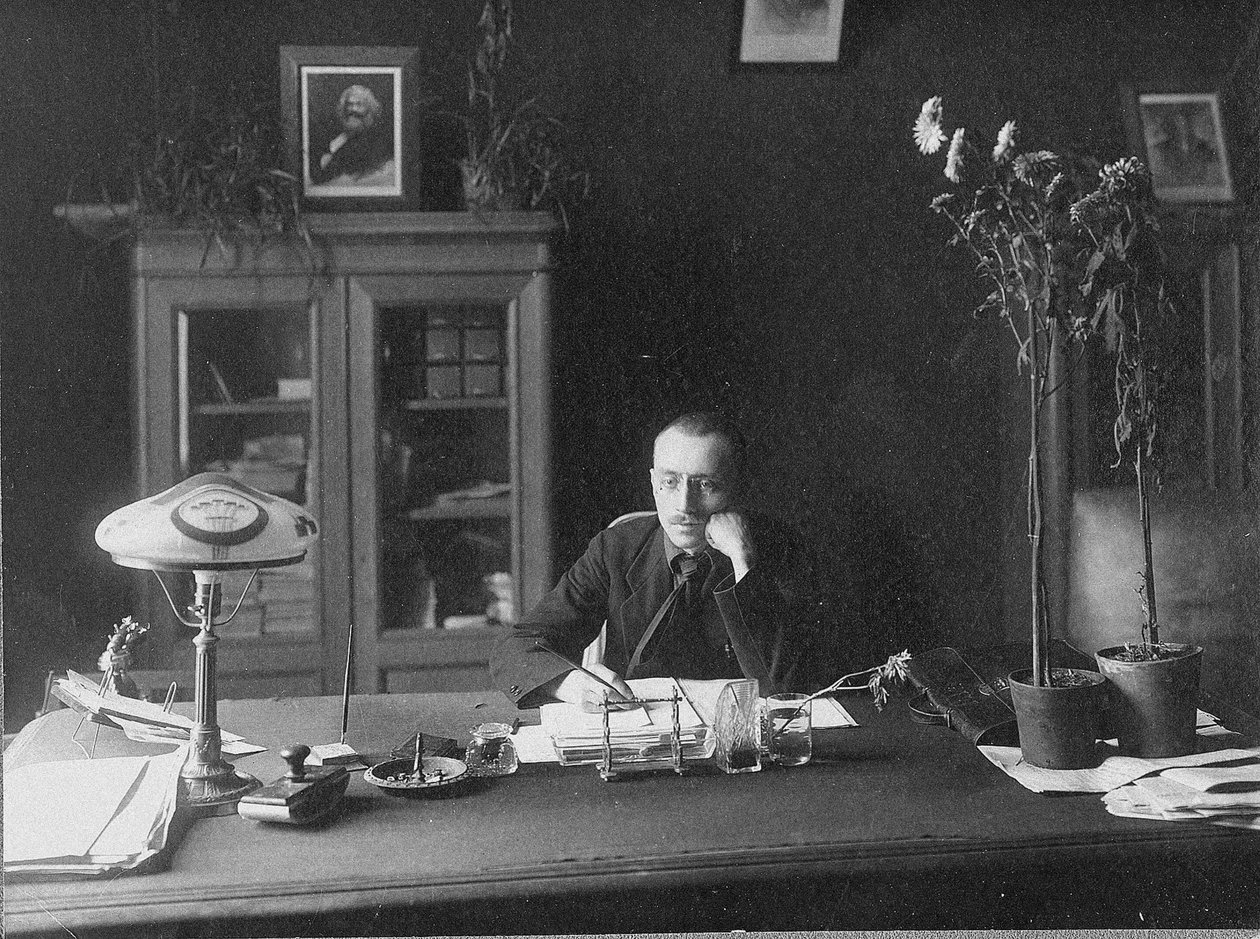 Nikołaj Aleksandrowicz Miljutin 1889-1942 autorstwa Unbekannt