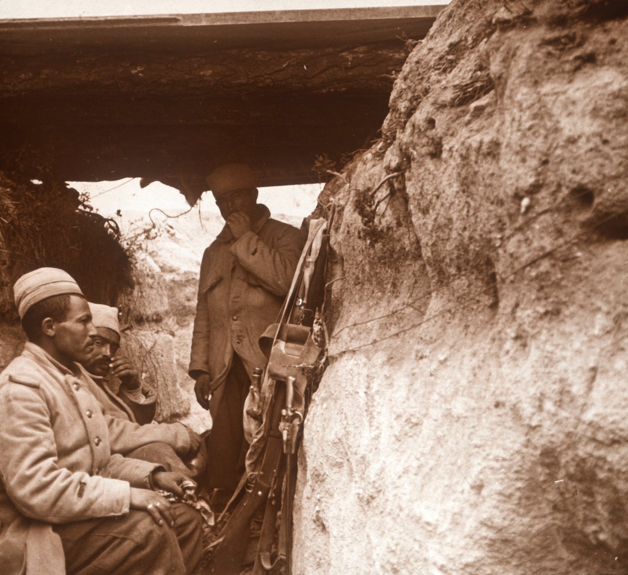 Piechota północnoafrykańska w okopach, c1914-c1918 autorstwa Unbekannt