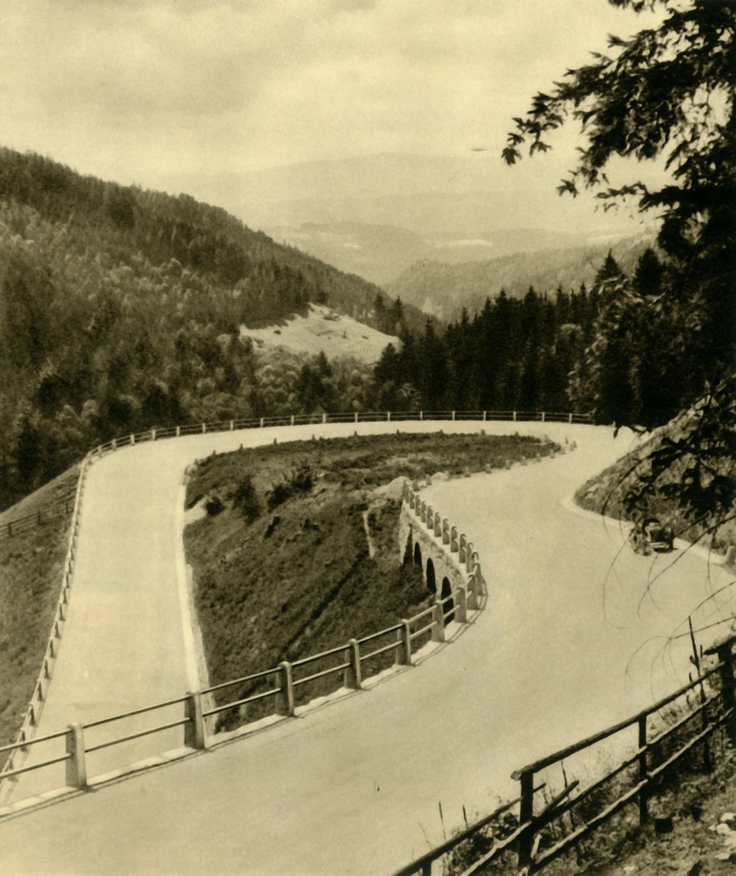 Packer Strasse, Austria, ok. 1935. autorstwa Unbekannt