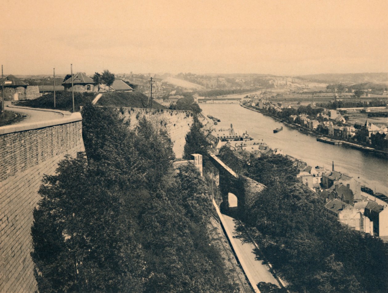 Panorama Mozy widziana z Trasy Merveilleuse, ok. 1900 r. autorstwa Unbekannt