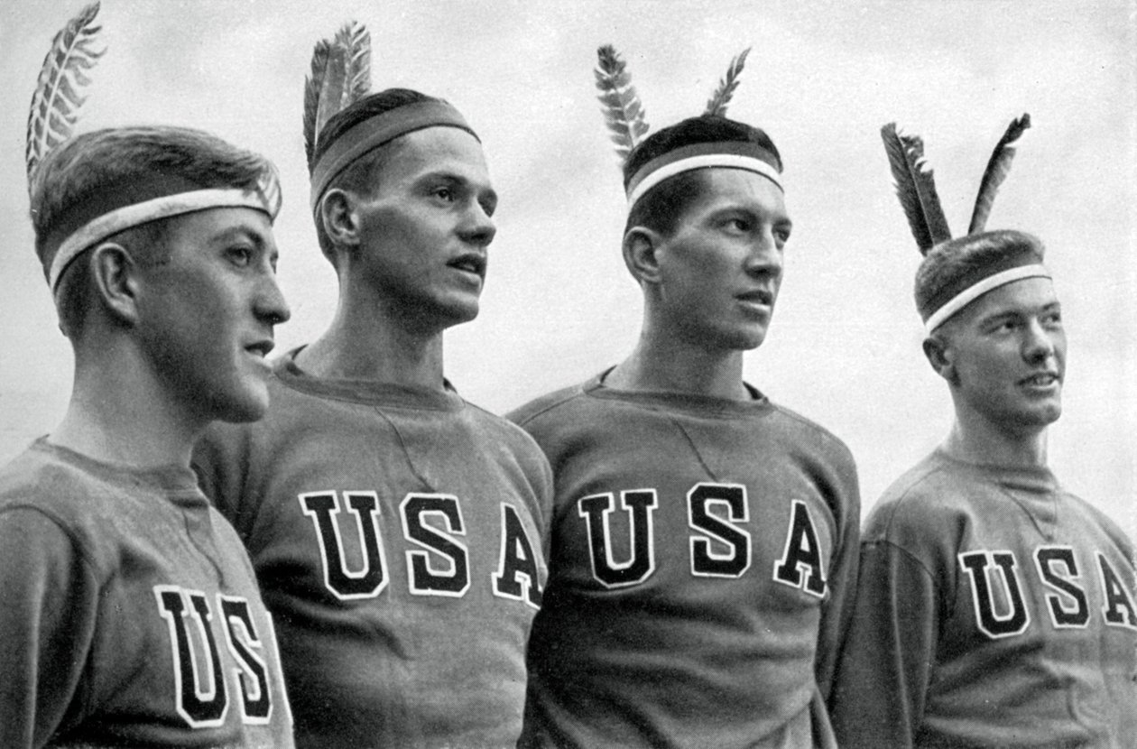 Część amerykańskiej ósemki, która zdobyła złoty medal, Igrzyska Olimpijskie w Berlinie, 1936 r autorstwa Unbekannt