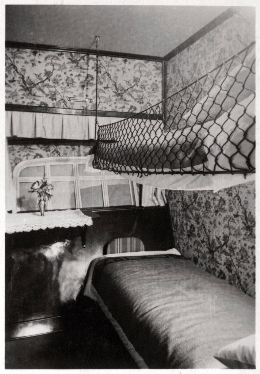 Kabina pasażerska nocą, LZ 127 Graf Zeppelin, 1933 autorstwa Unbekannt