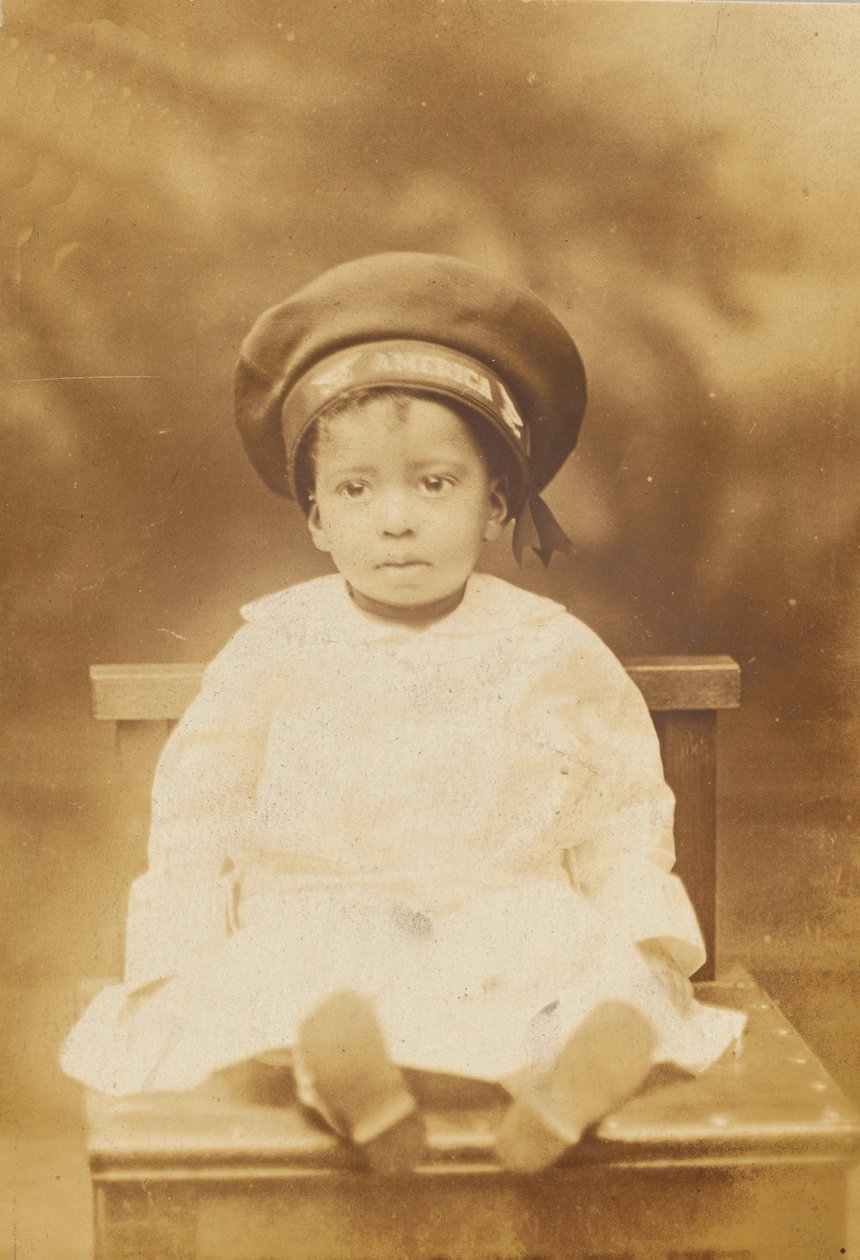 Pocztówka fotograficzna z wizerunkiem małego dziecka, 1918-1930. autorstwa Unbekannt