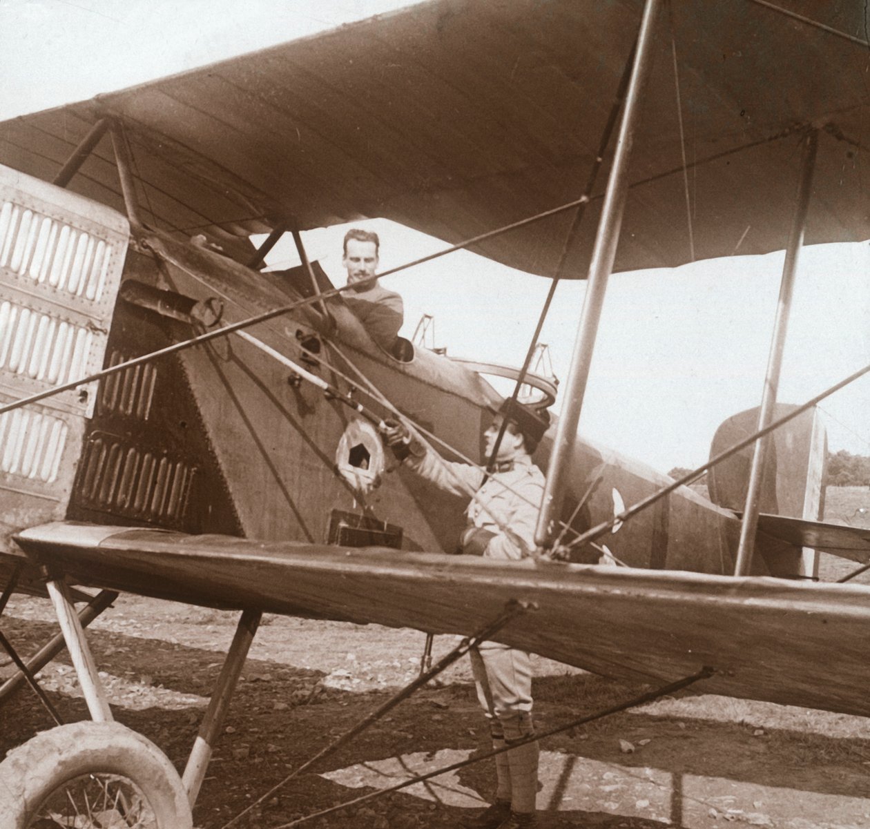 Pilot dwupłatowca, c1914-c1918 autorstwa Unbekannt