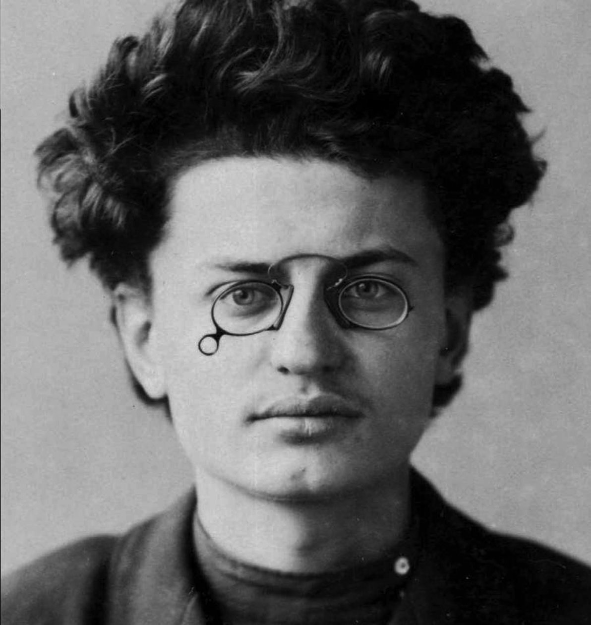 Zdjęcie policyjne Leona Trockiego, rosyjskiego rewolucjonisty, 1898 autorstwa Unbekannt