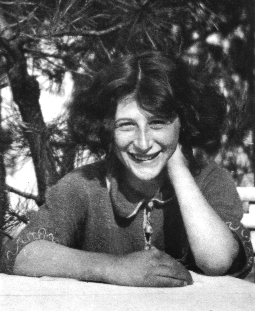 Portret Simone Weil (zdjęcie czarno-białe) autorstwa Unbekannt