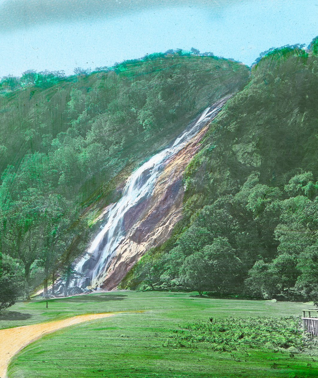 Wodospad Powerscourt, hrabstwo Wicklow, ok. 1910 r. autorstwa Unbekannt